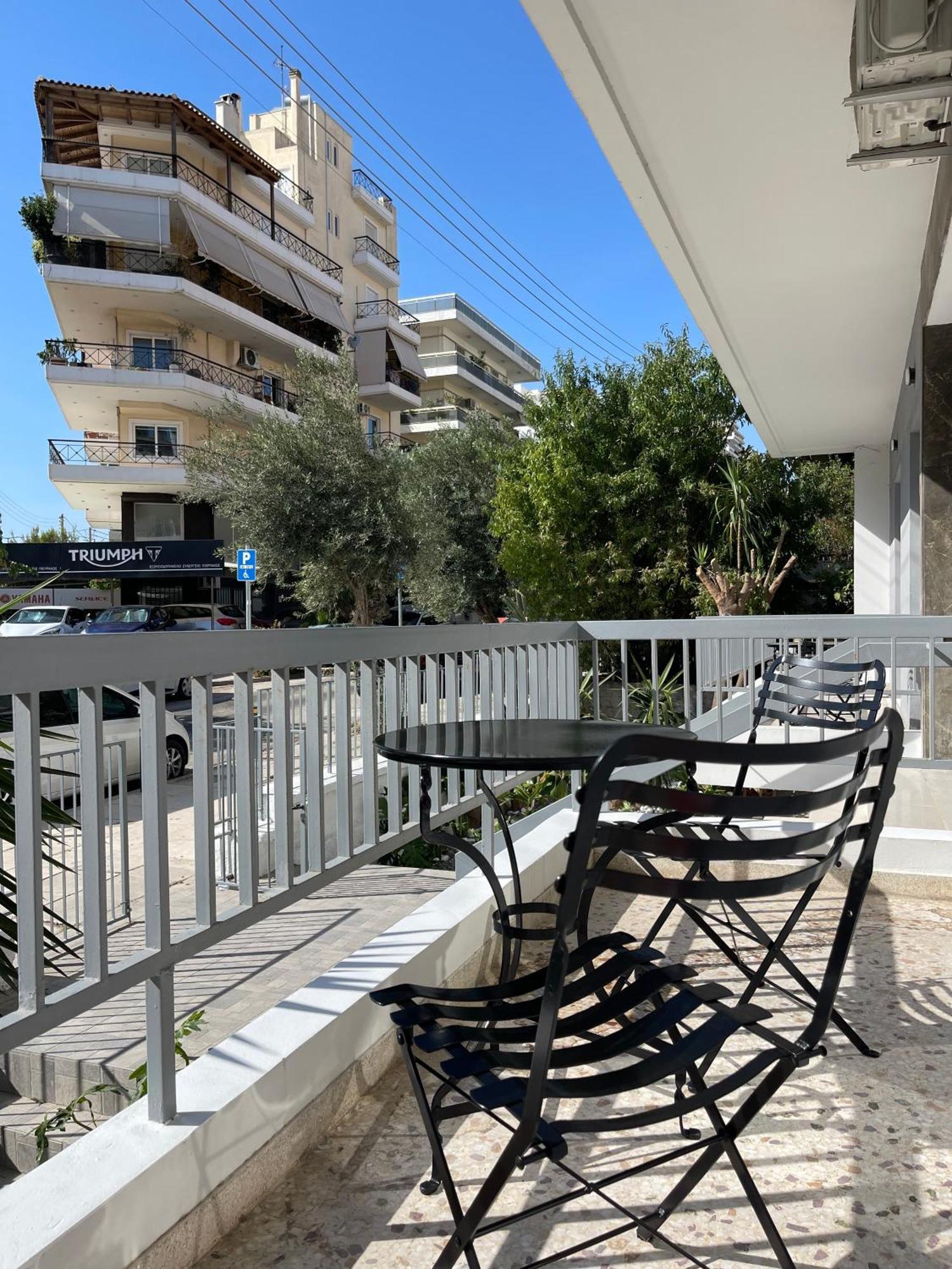 Athenean Bnb Seaside Serenity Steps From The Riviera Dış mekan fotoğraf