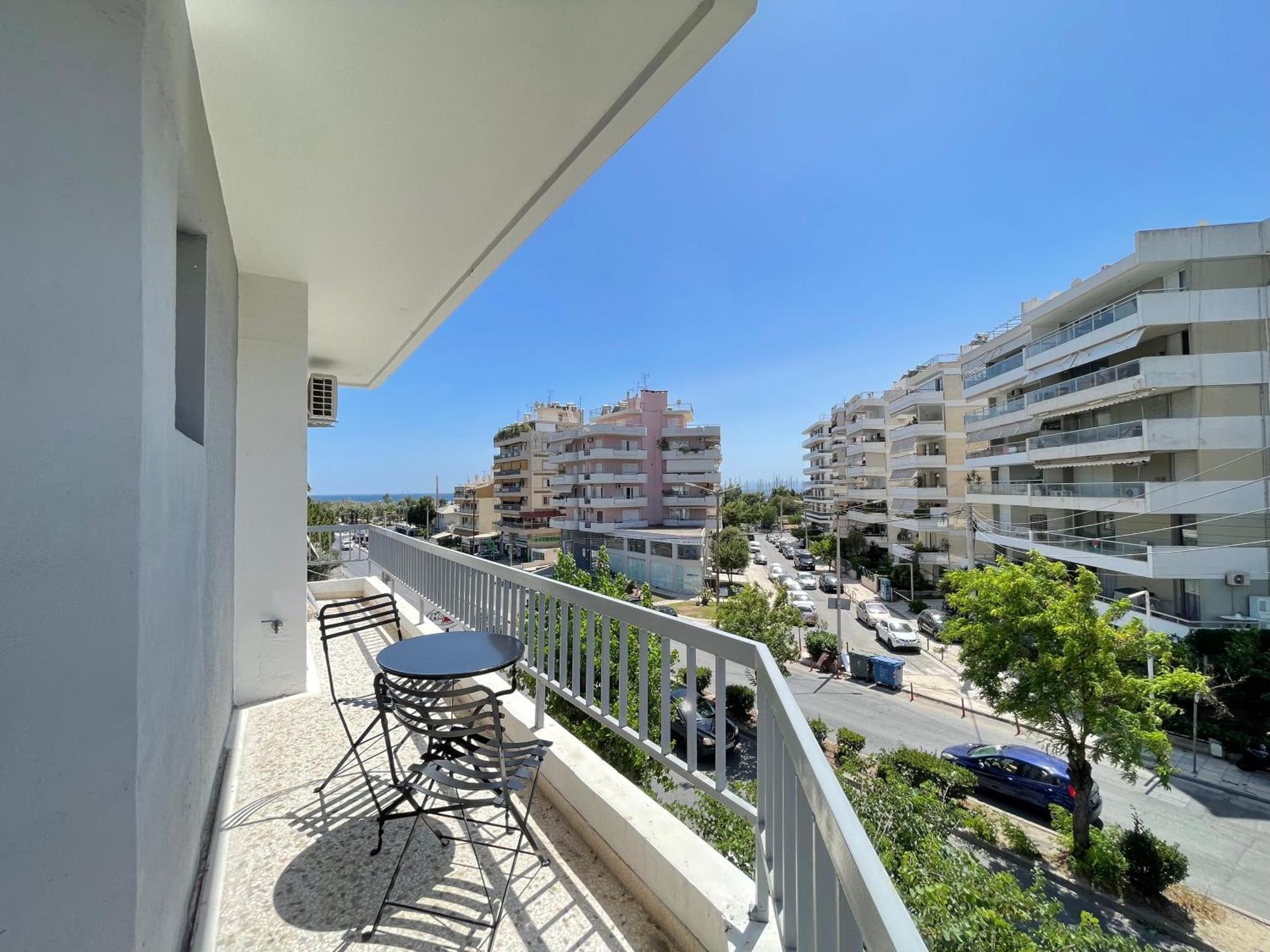 Athenean Bnb Seaside Serenity Steps From The Riviera Dış mekan fotoğraf
